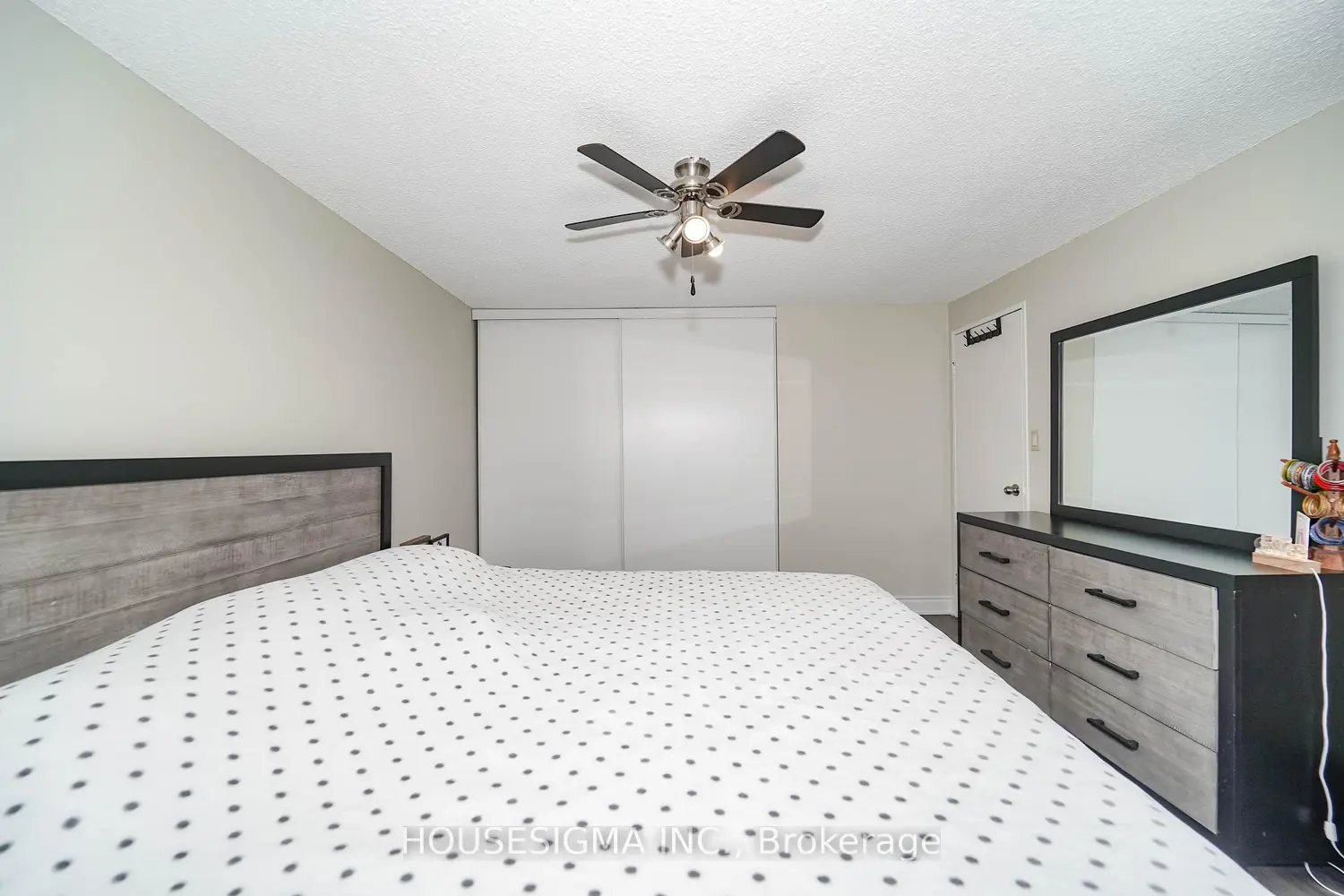 Additional image 14 of 321 Blackthorn Street 31