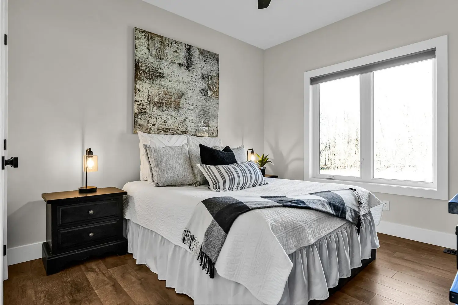 Additional image 15 of 298 Tobacco Road