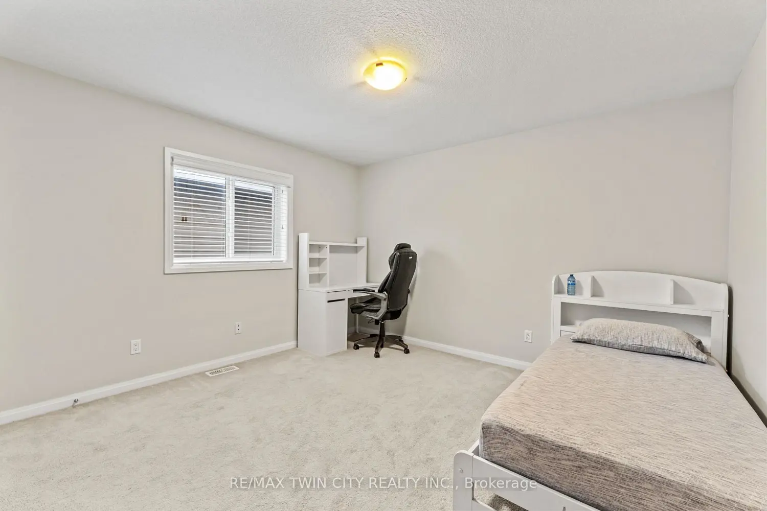 Additional image 12 of 305 Sweet Gale Street