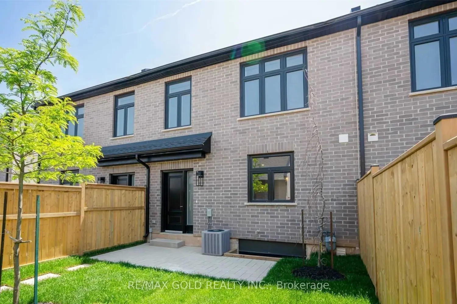 Additional image 18 of 141 Summersides Boulevard