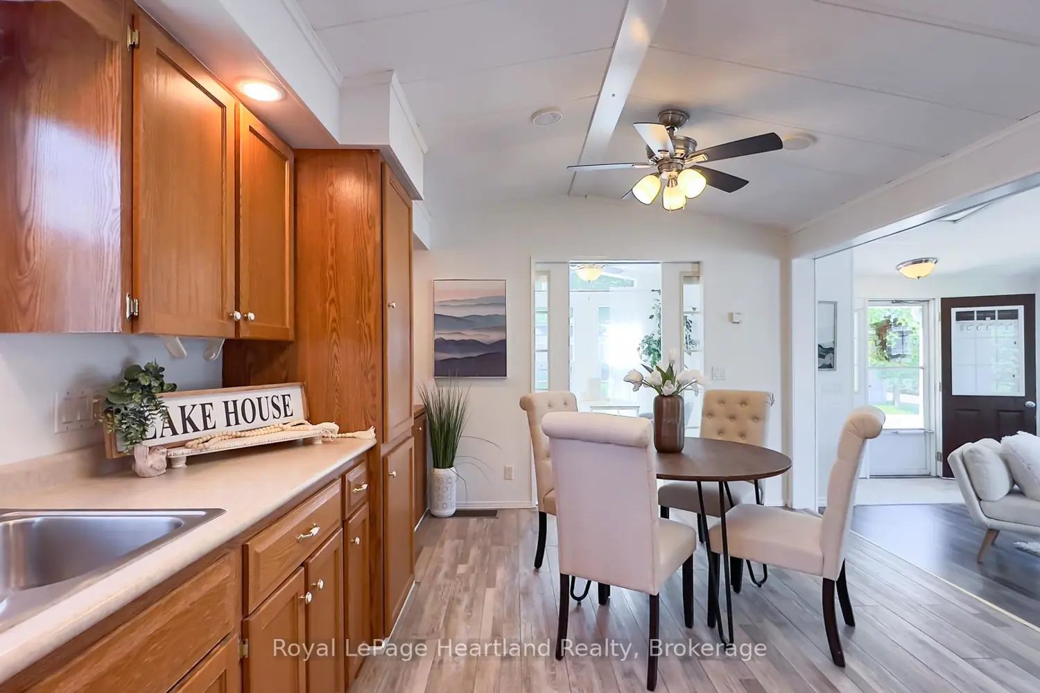 Additional image 14 of 77307 Bluewater Highway 49