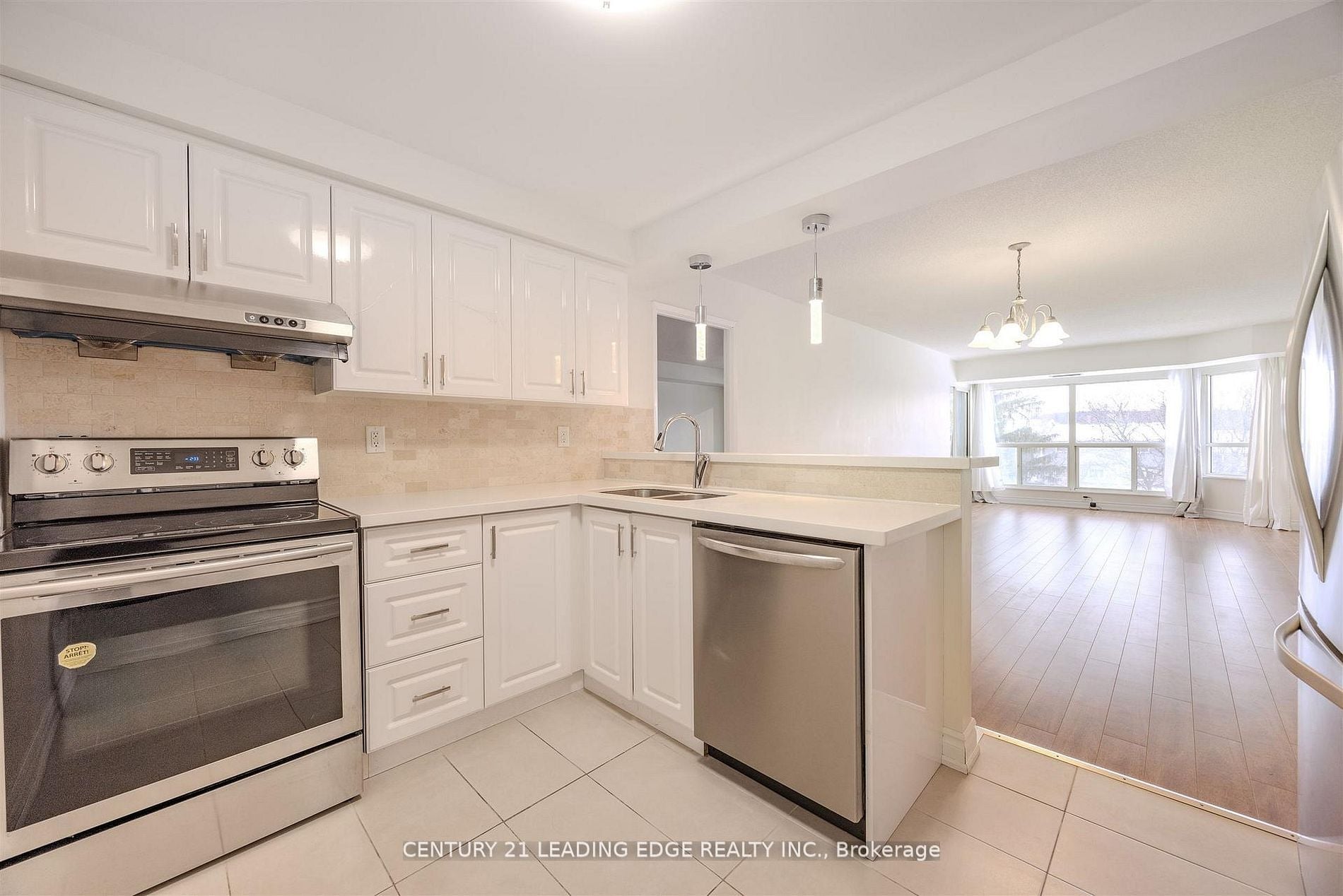 Additional image 2 of 302-175 Cedar Avenue, Richmond Hill, ON, L4C 9V3