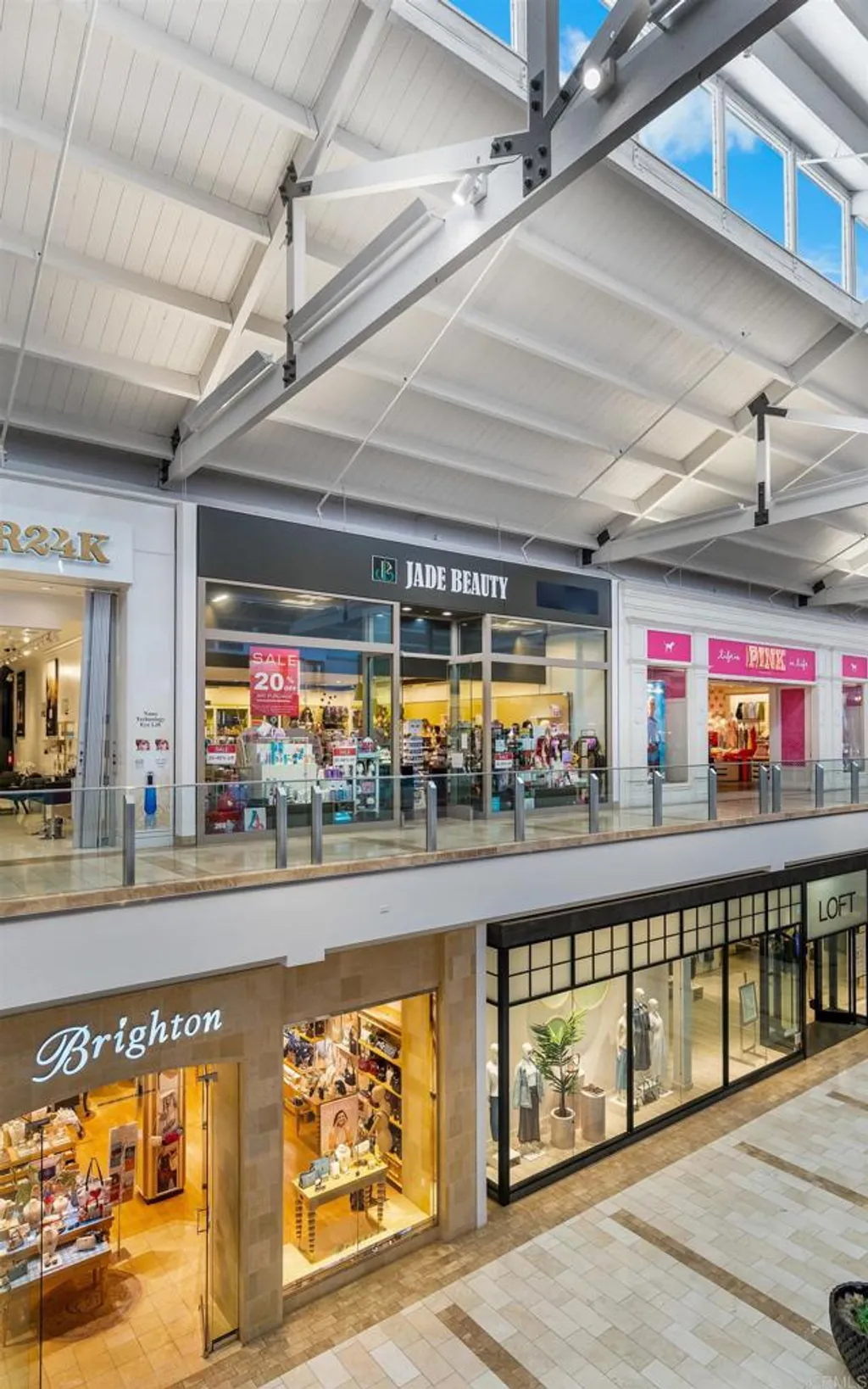 272 E Via Rancho Parkway, Escondido, CA 92025