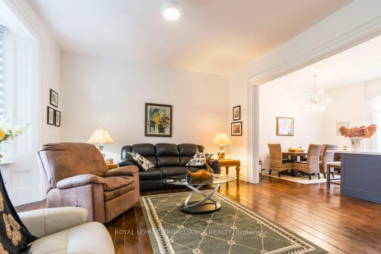 Additional image 4 of 233 John Street 5