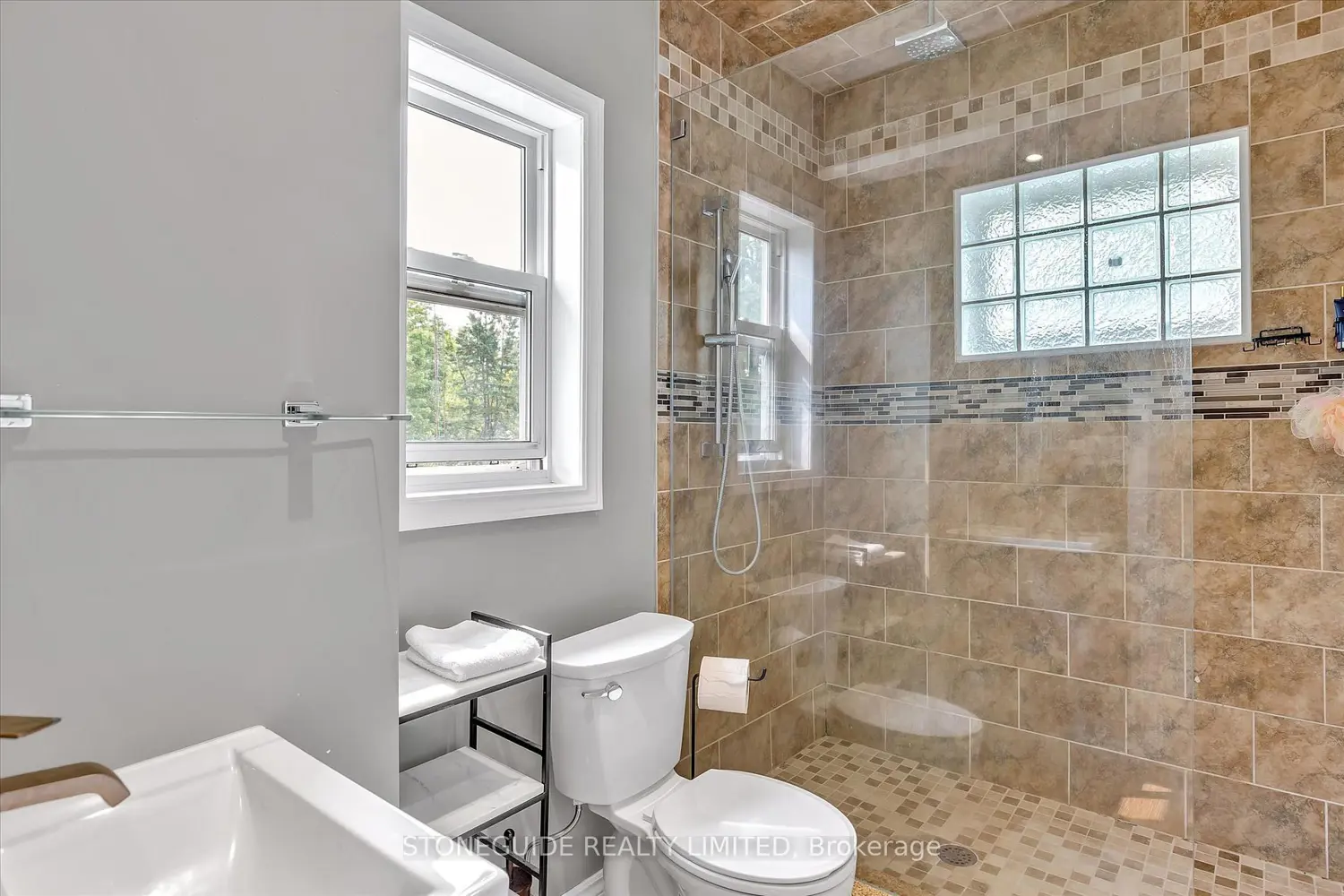 Additional image 9 of 454 Mark Street