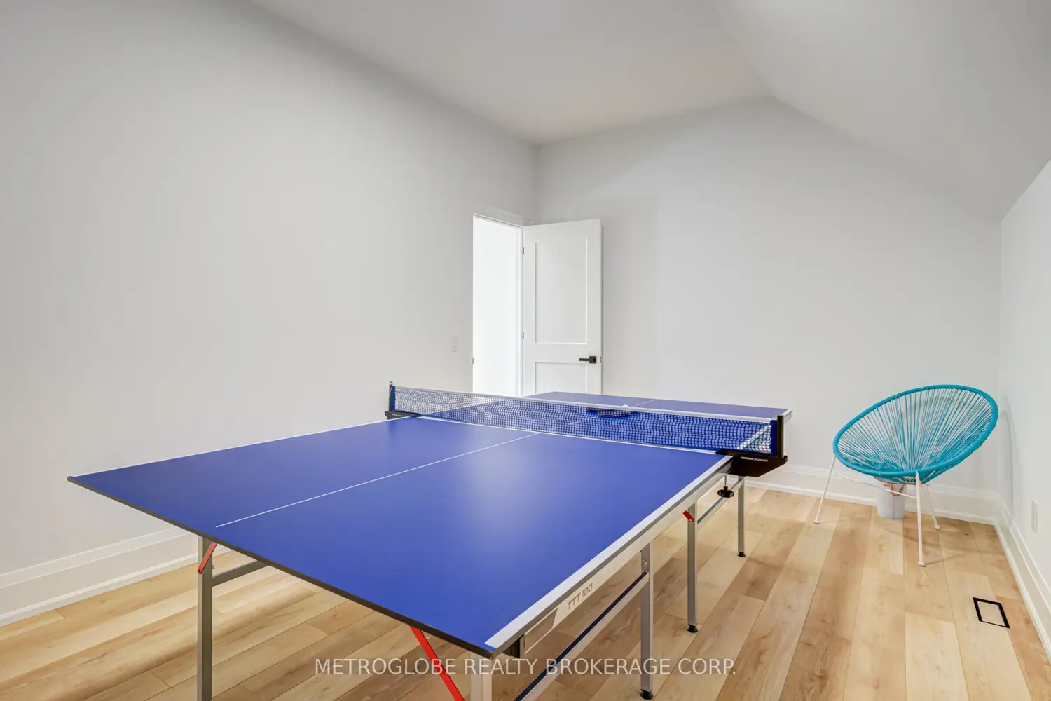 Additional image 19 of 862 Kennedy Road