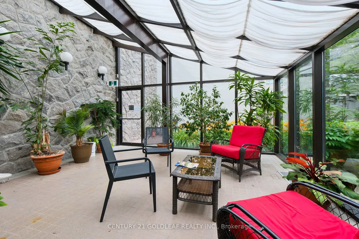 Additional image 19 of 1500 Riverside Drive 501