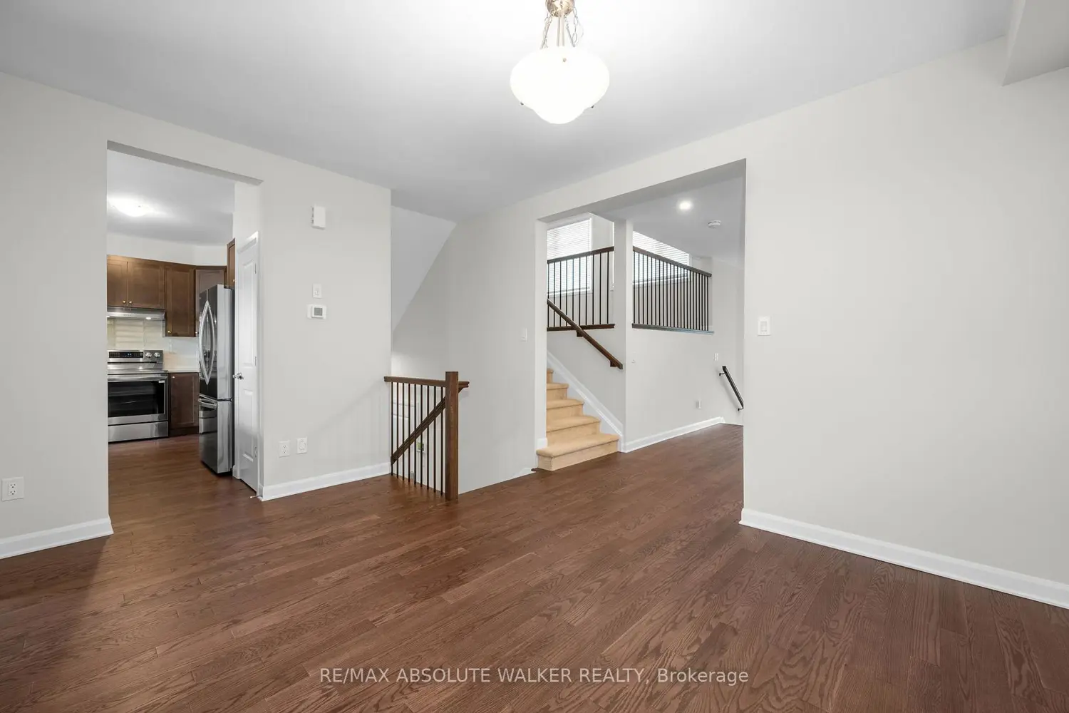 529 Anchor Circle photo 3