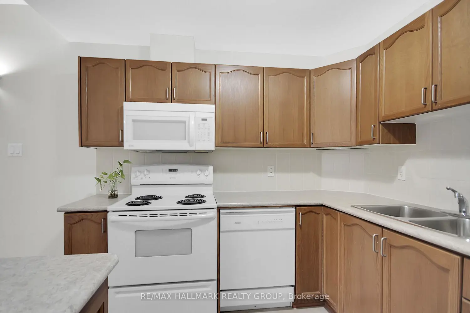 Additional image 8 of 251 Crestway Drive B