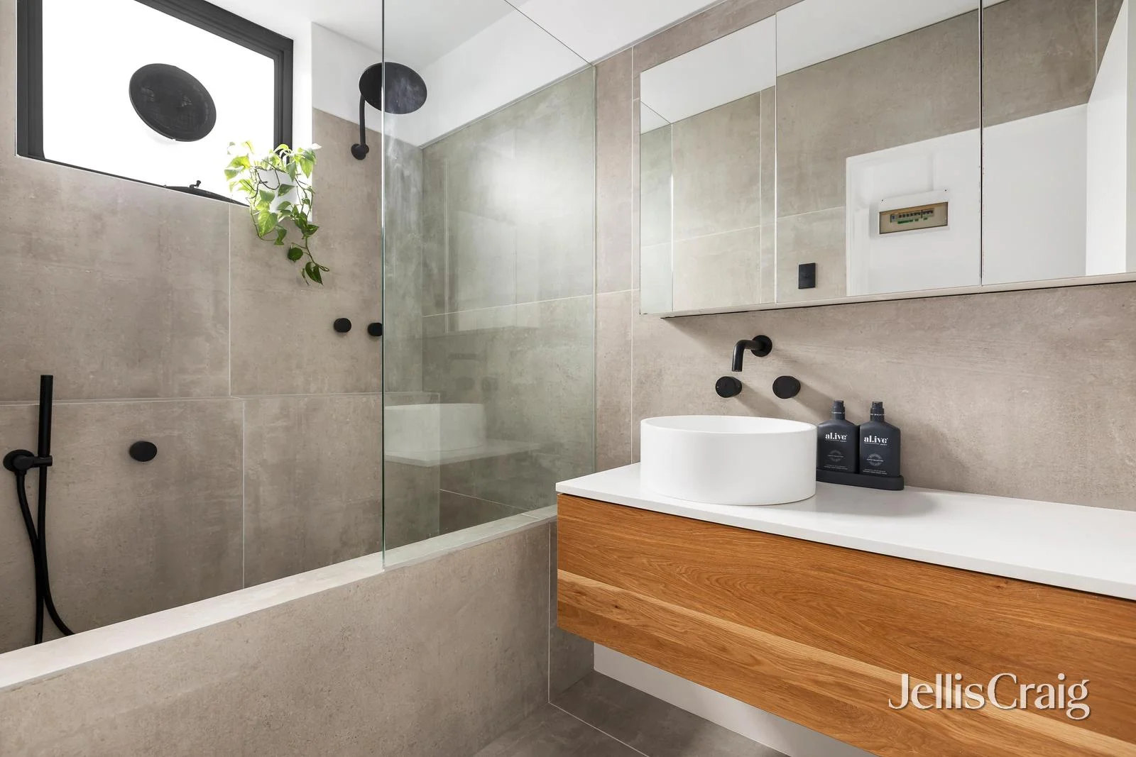 Additional image 5 of 1/68 Kororoit Creek Road, Williamstown North VIC 3016