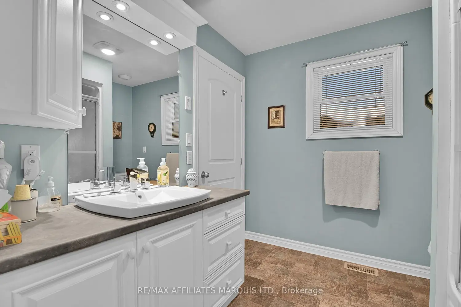 Additional image 13 of 3502 Bruce Street