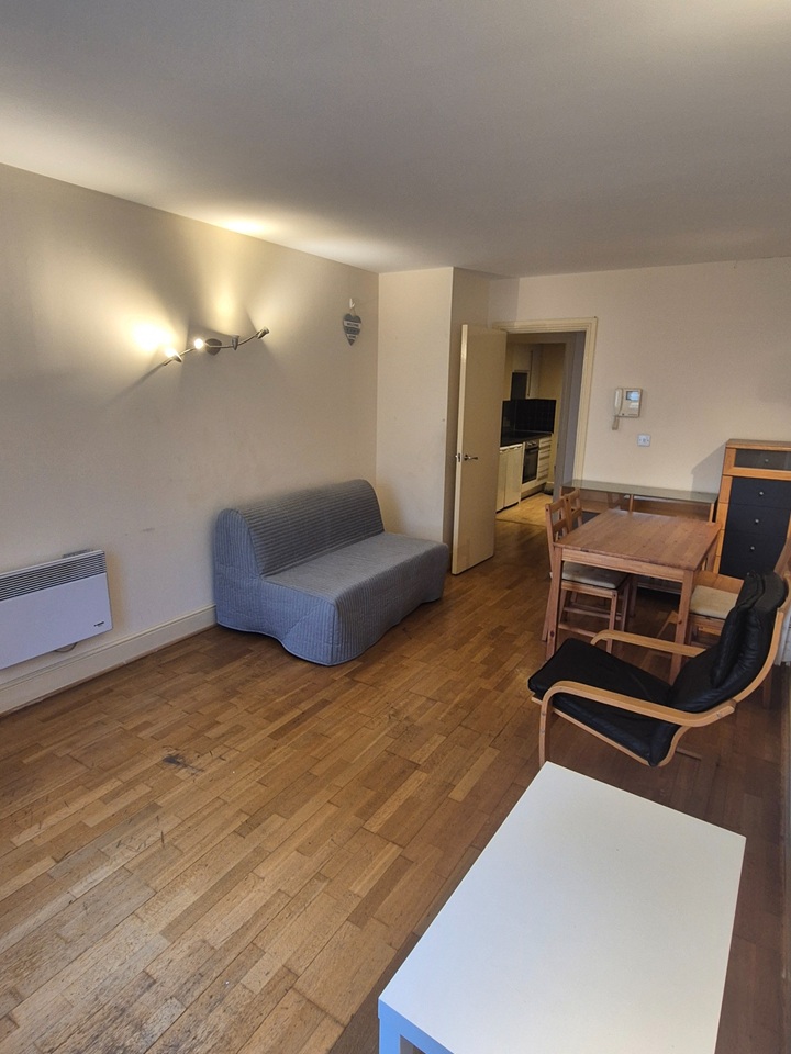 Additional image 4 of 1 Bed Flat, Coke Street, E1, N1 7GU