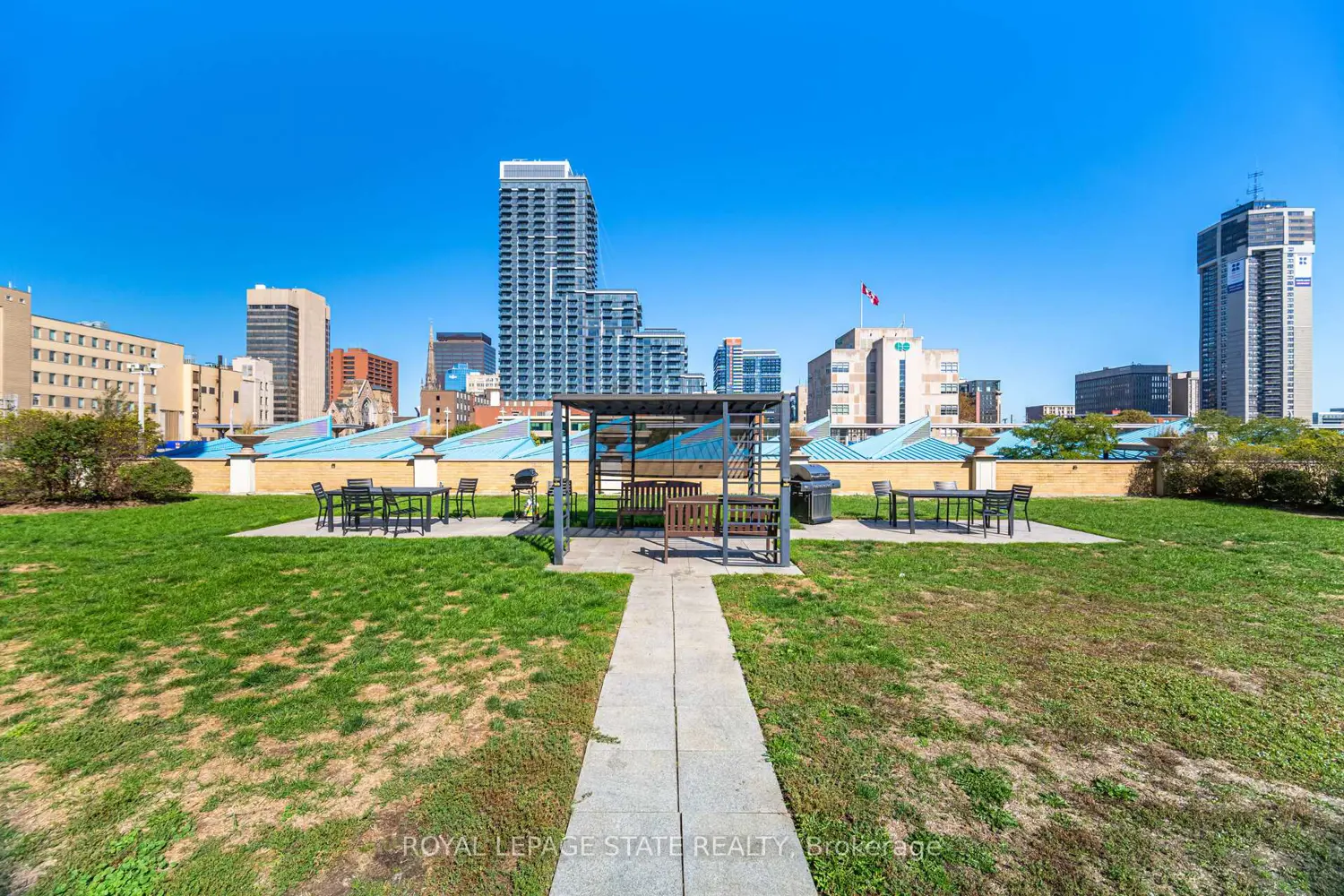 Additional image 18 of 135 James Street 1605