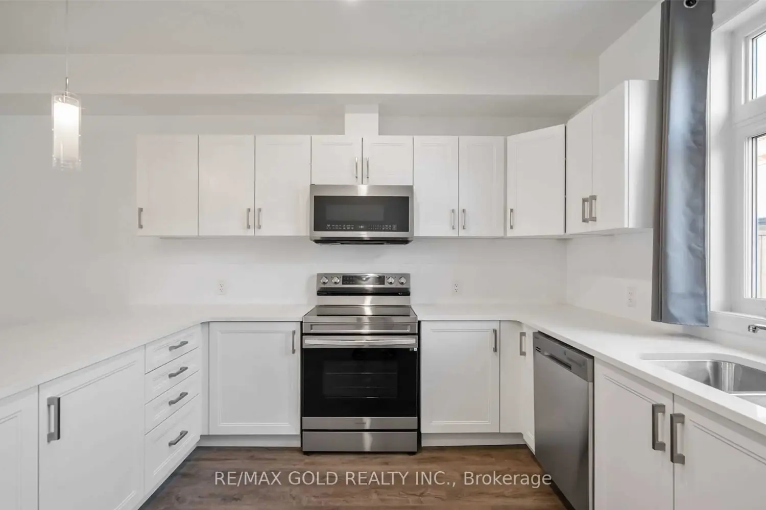 Additional image 3 of 141 Summersides Boulevard