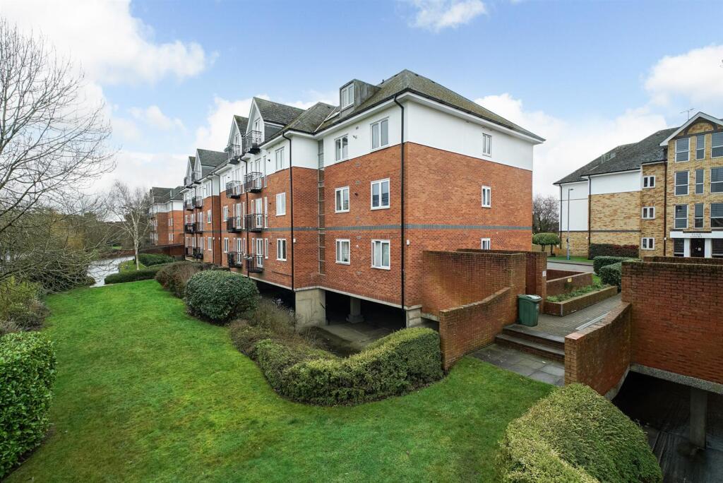 Park View Close, St. Albans