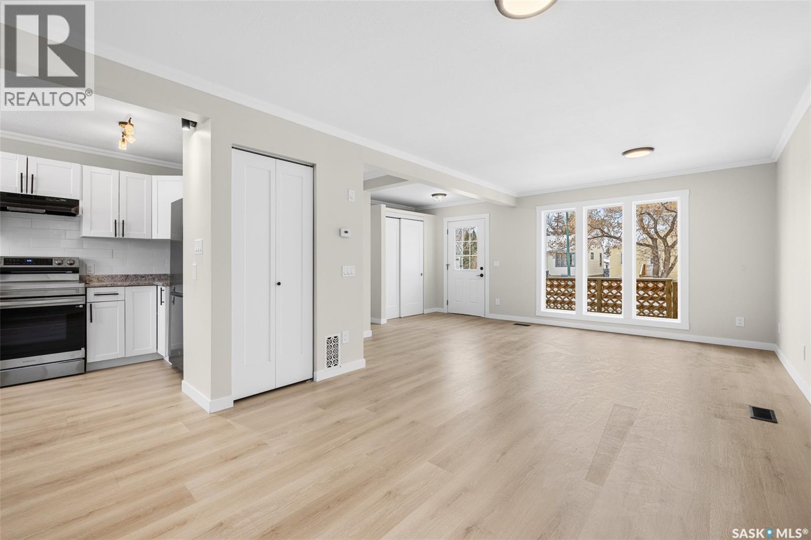 Additional image 5 of 2150 Elliott Street, Regina, SK, S4N3H2