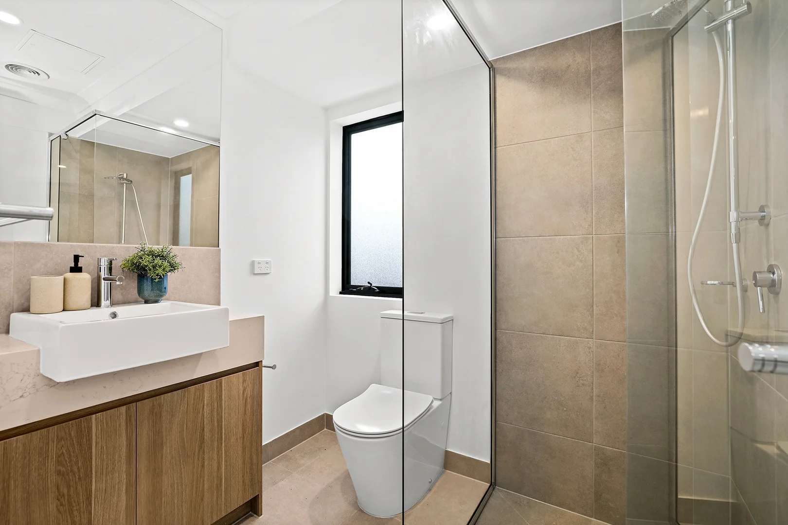 Additional image 8 of 5/4-6 Frankcom Street, Blackburn VIC 3130
