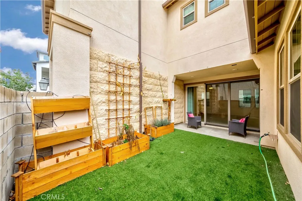 Additional image 33 of 191 Frame, Irvine, CA 92618