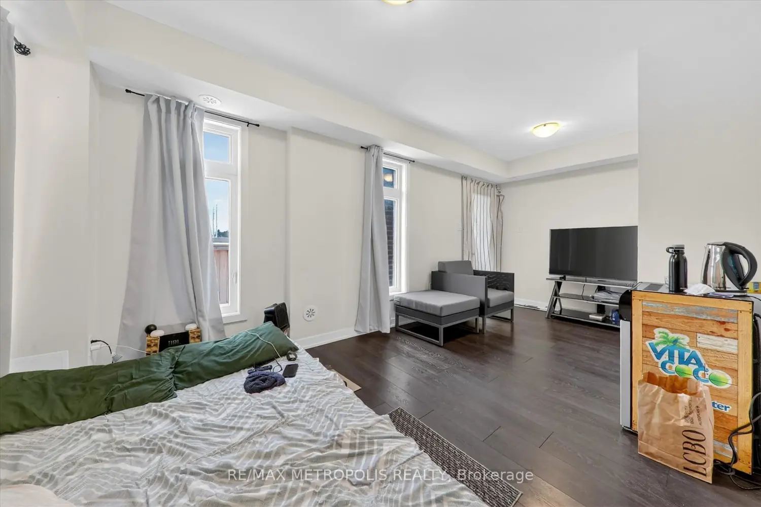 Additional image 4 of 1865 Pickering Parkway 301