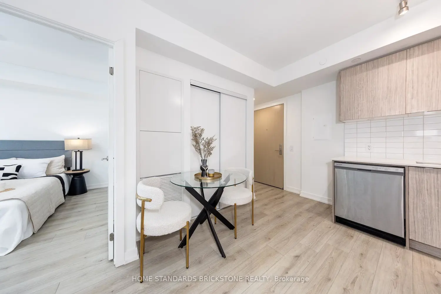 Additional image 4 of 395 Bloor Street 1604