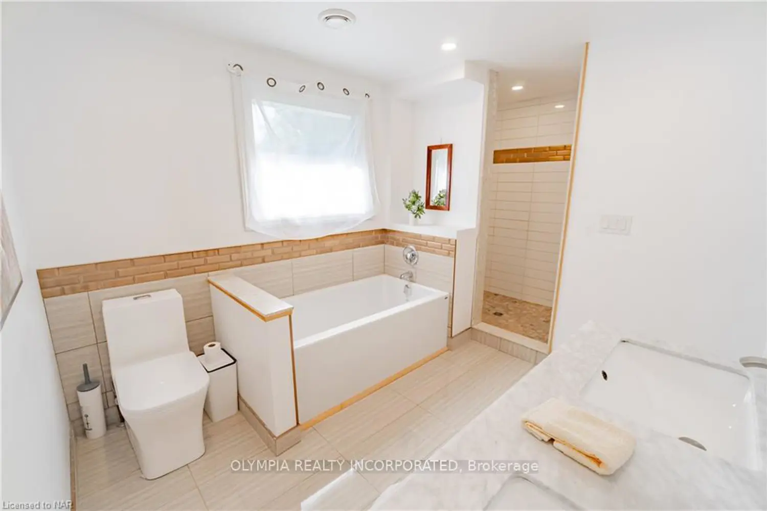 Additional image 8 of 6571 Cleveland Avenue