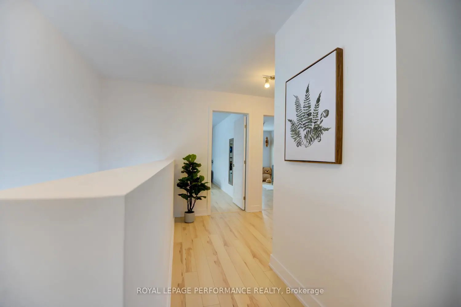 Additional image 14 of 2517 Gray Crescent