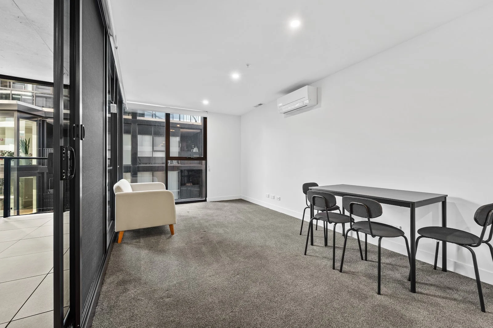 Additional image 2 of 506/6 Furzer Street, Phillip ACT 2606
