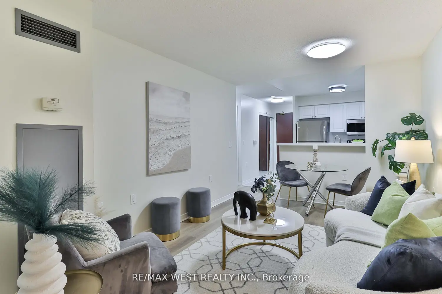 Additional image 17 of 22 Olive Avenue 216