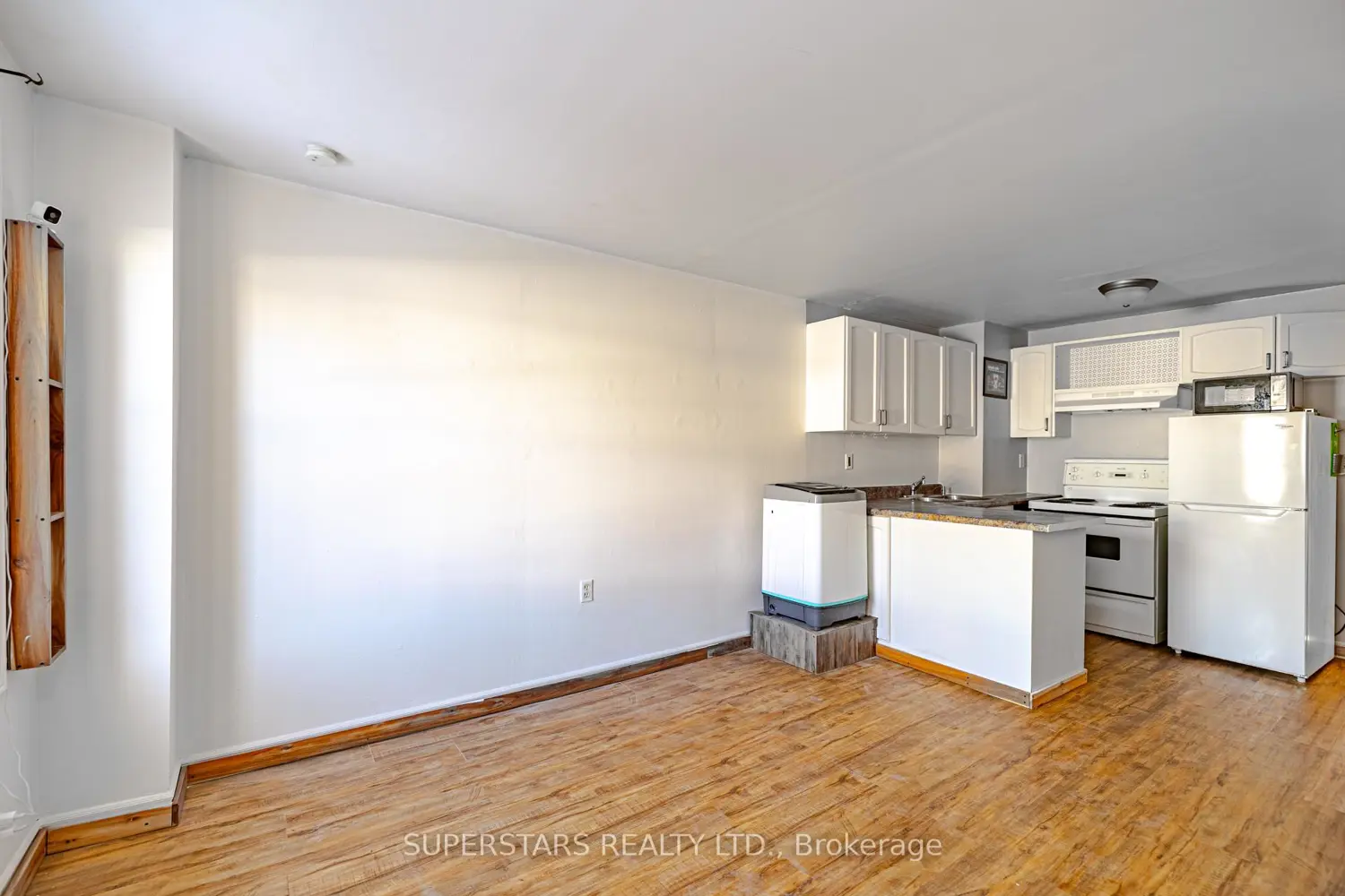 Additional image 4 of 165 1/2 Olive Avenue