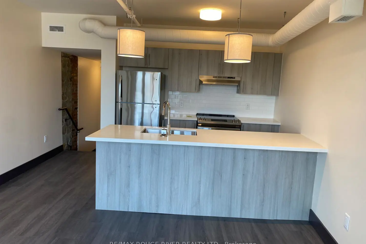 Additional image 5 of 121 King Street 408