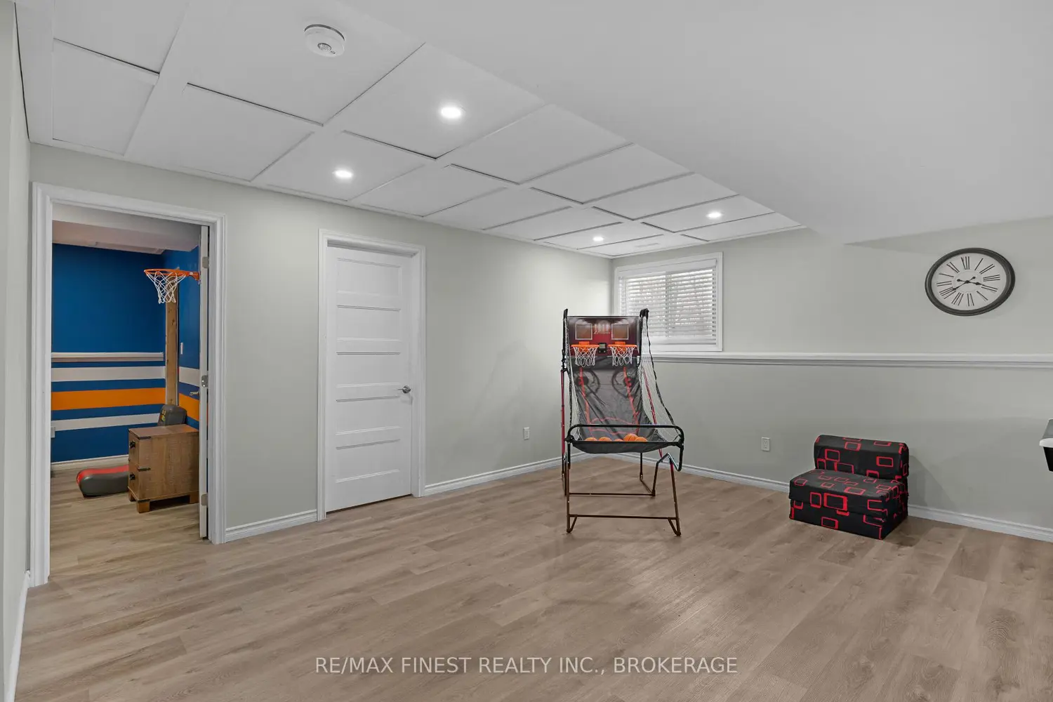 Additional image 9 of 1557 Long Lake Road