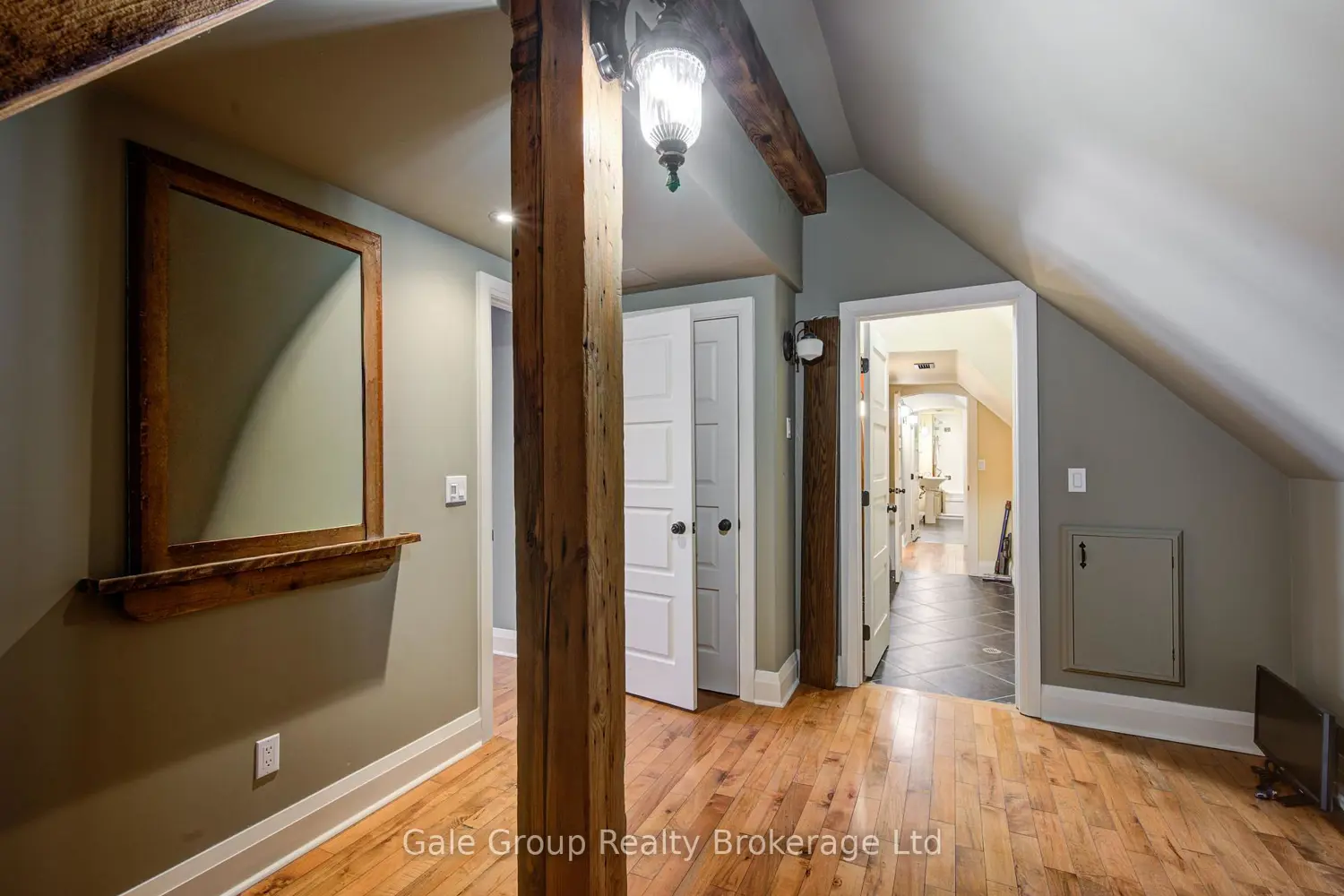 Additional image 7 of 81 Broadway Street 11