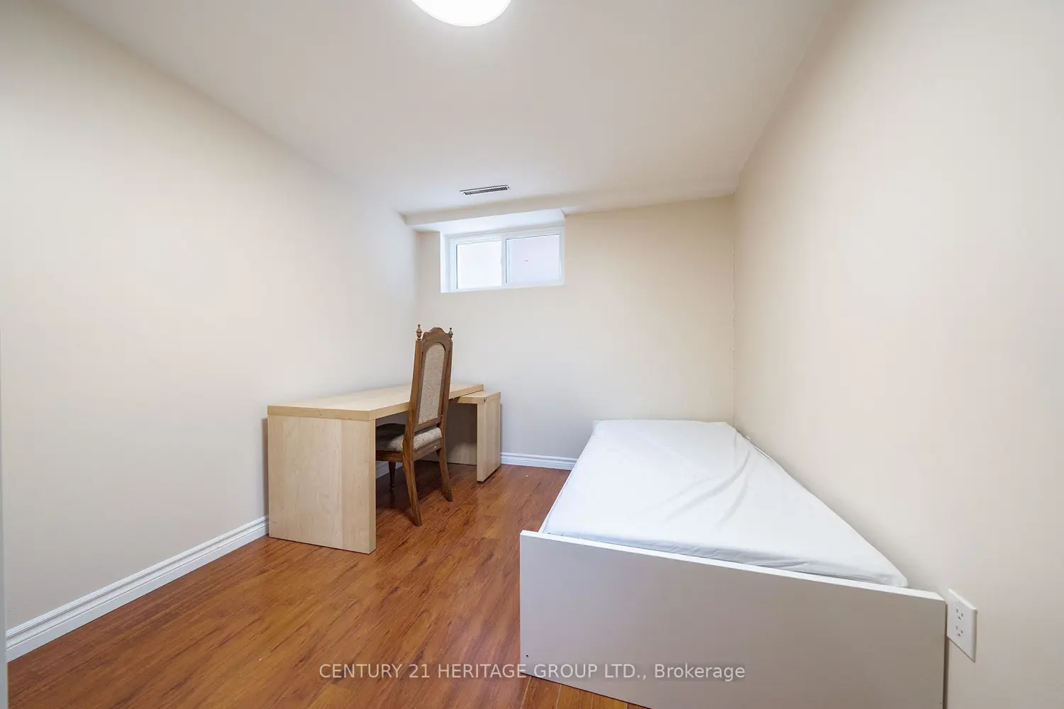 Additional image 10 of 215 Keele Street