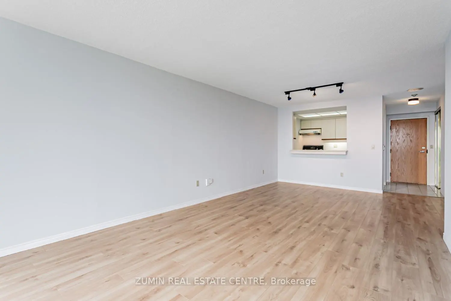 Additional image 2 of 7 Concorde Place 3312