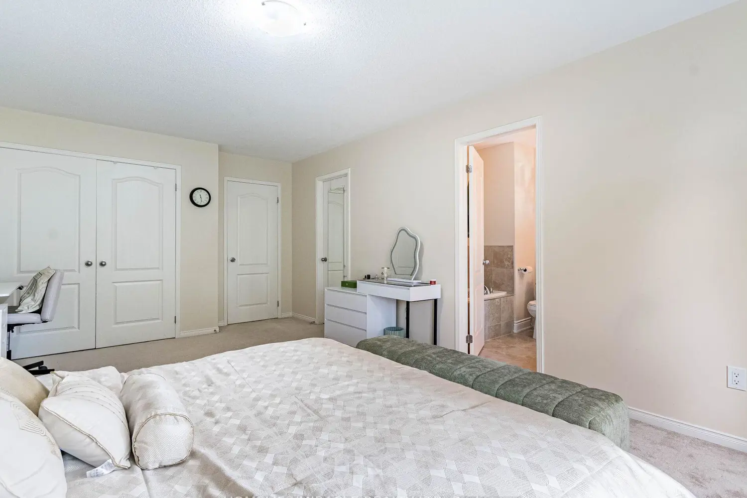 Additional image 14 of 1035 Victoria Road 143