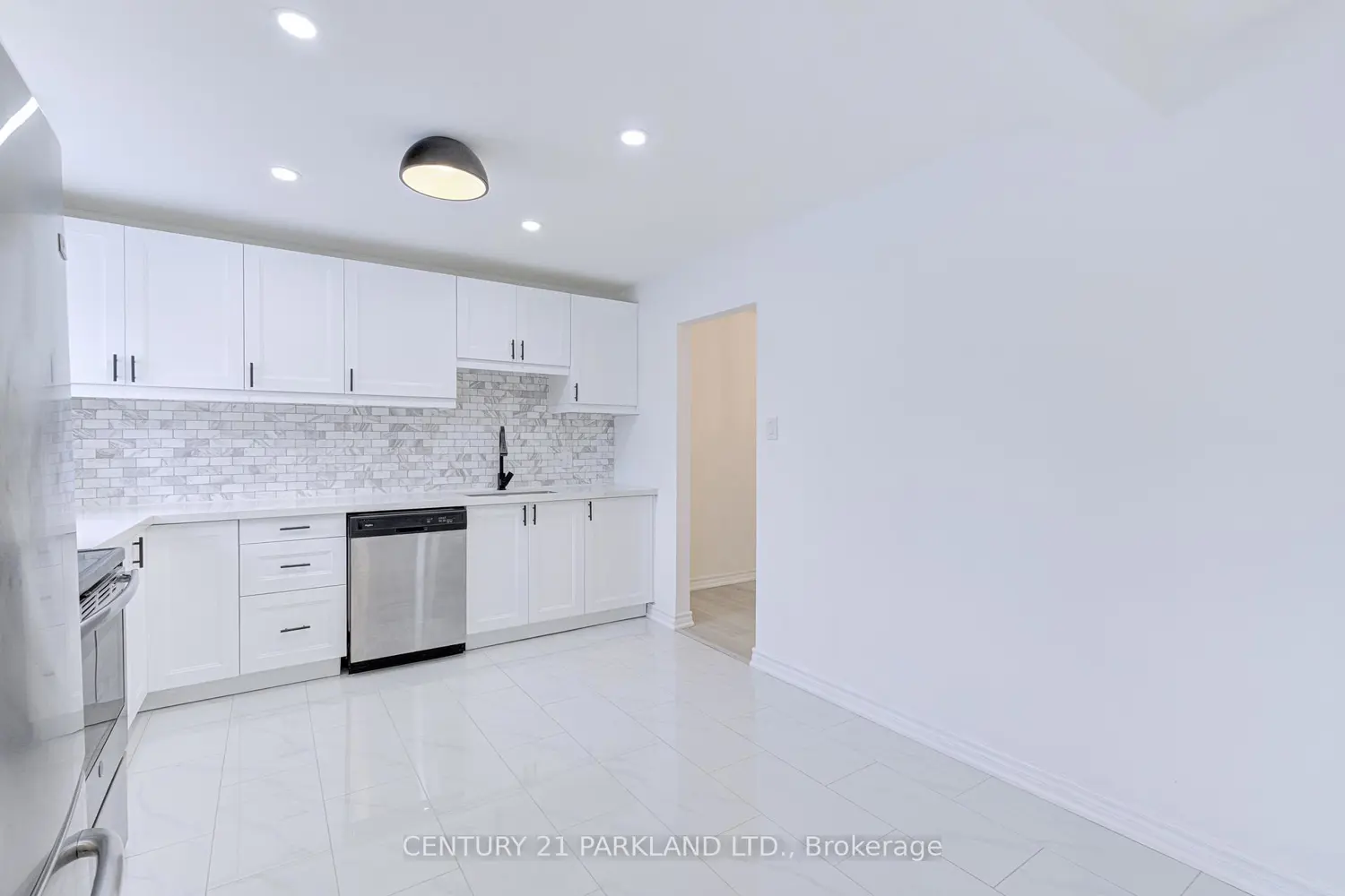 Additional image 10 of 2145 Sherobee Road 83