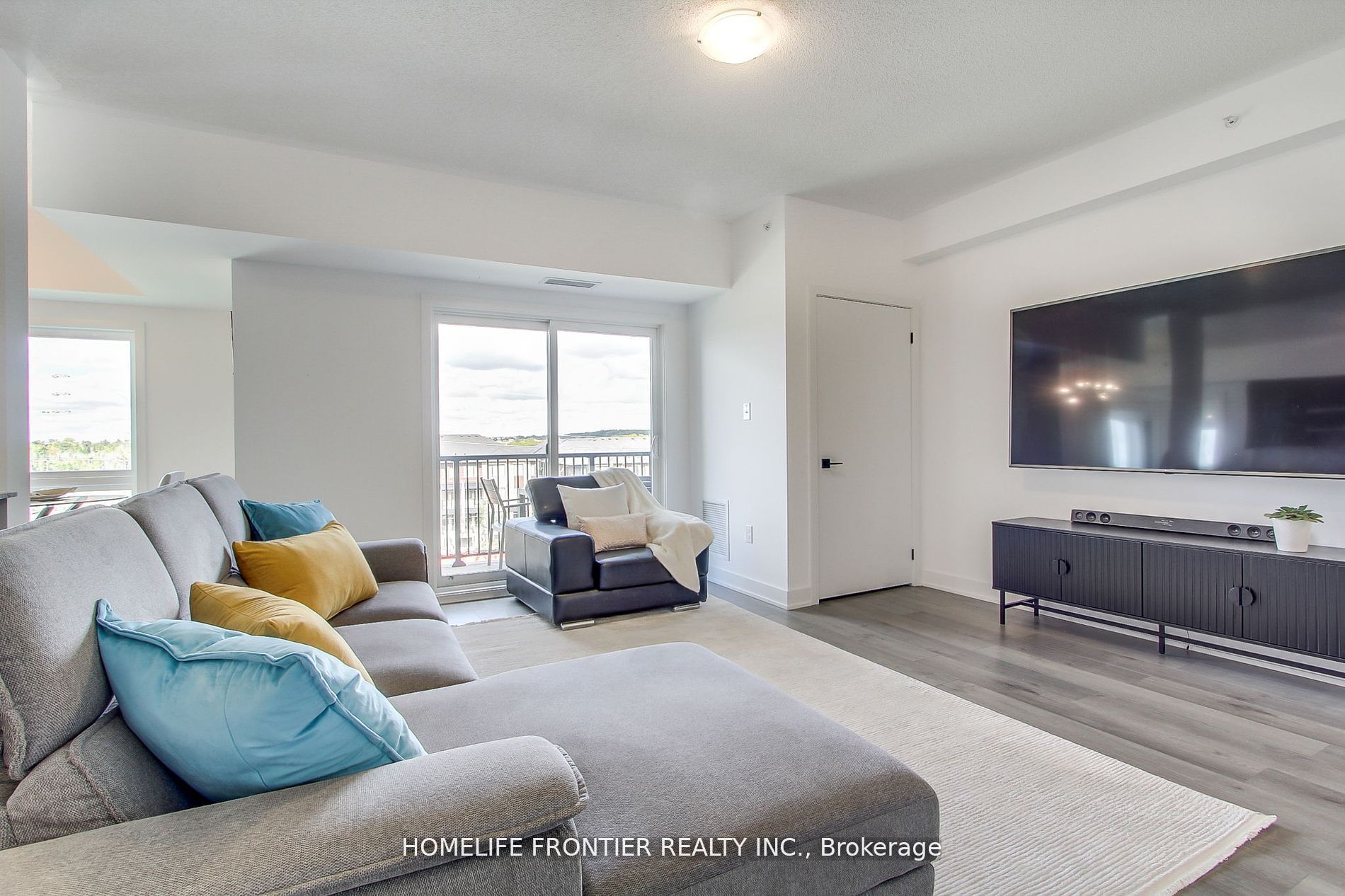 Additional image 6 of 318-4 Spice Way, Barrie, ON, L9J 0M2