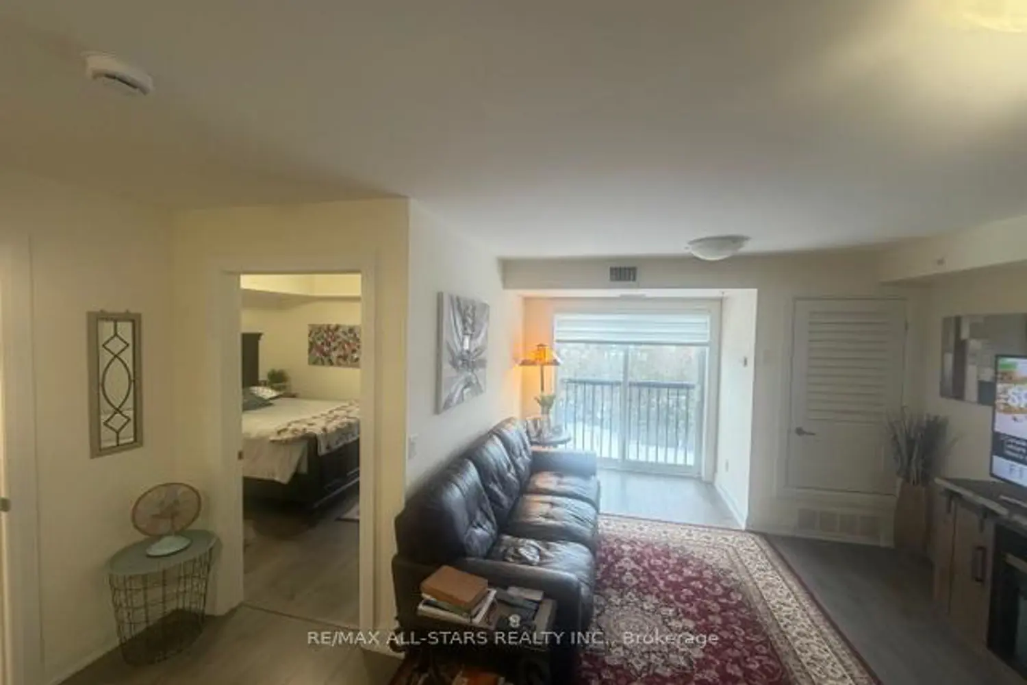 481 Rupert Avenue 320 photo 2