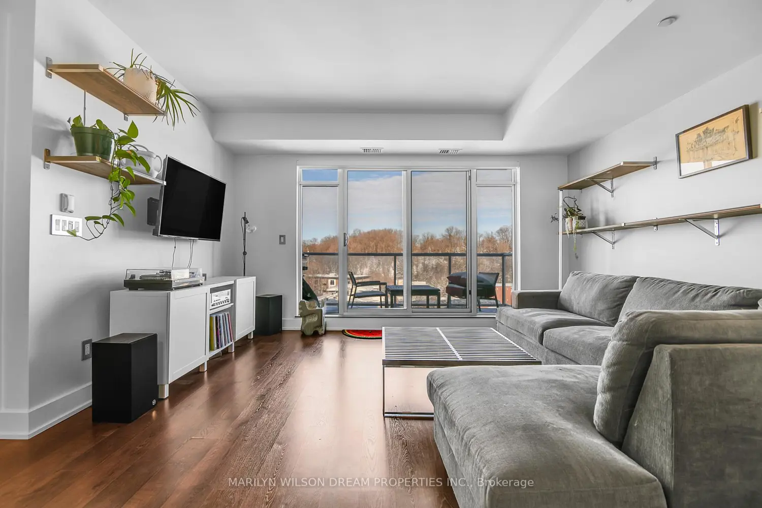 Additional image 5 of 7 Marquette Avenue 612