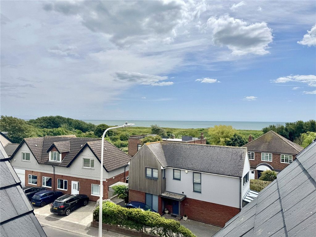 Additional image 8 of 3 bed flat for saleCautley House, Seabrook Road, Hythe, Kent CT21