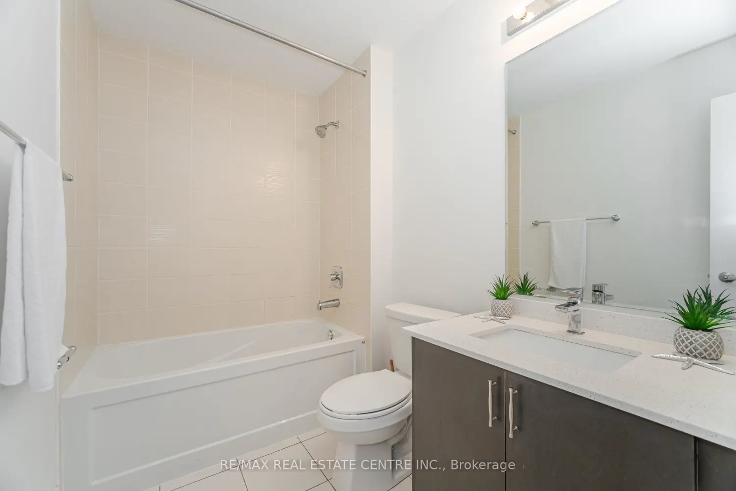 Additional image 5 of 20 Foxsparrow Road