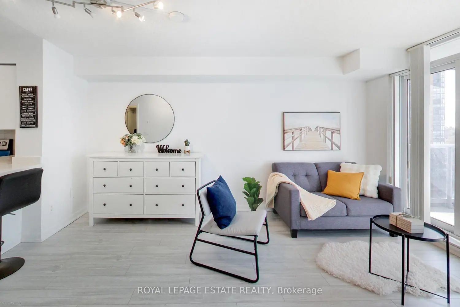 4978 Yonge Street 808