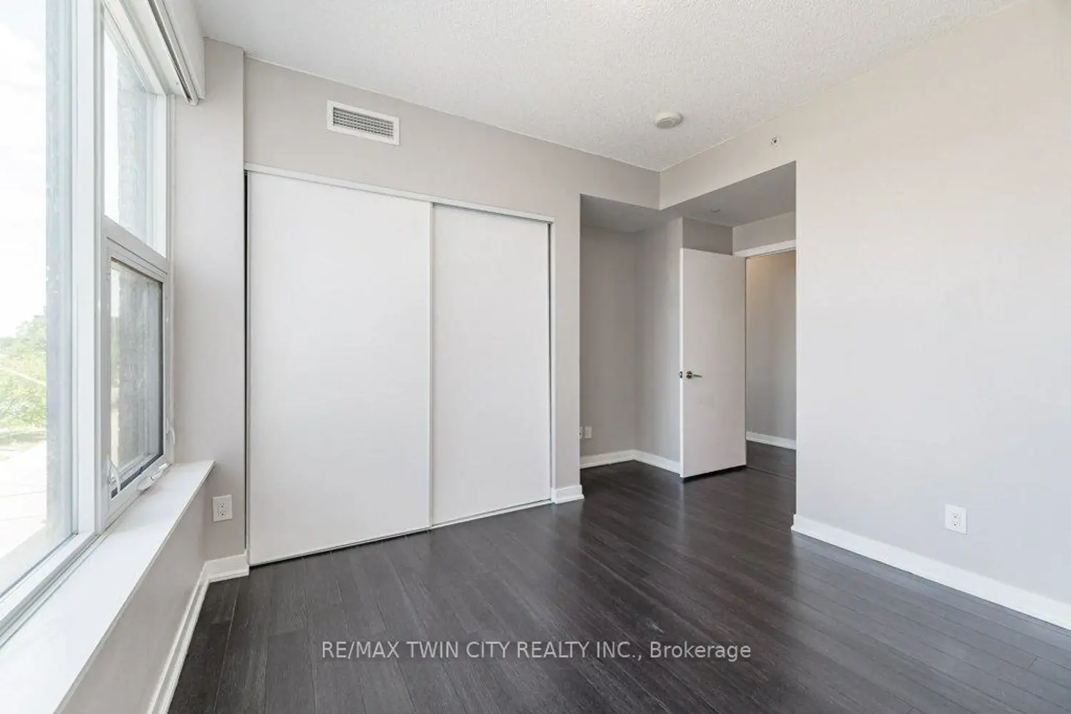 Additional image 13 of 85 Duke Street 402