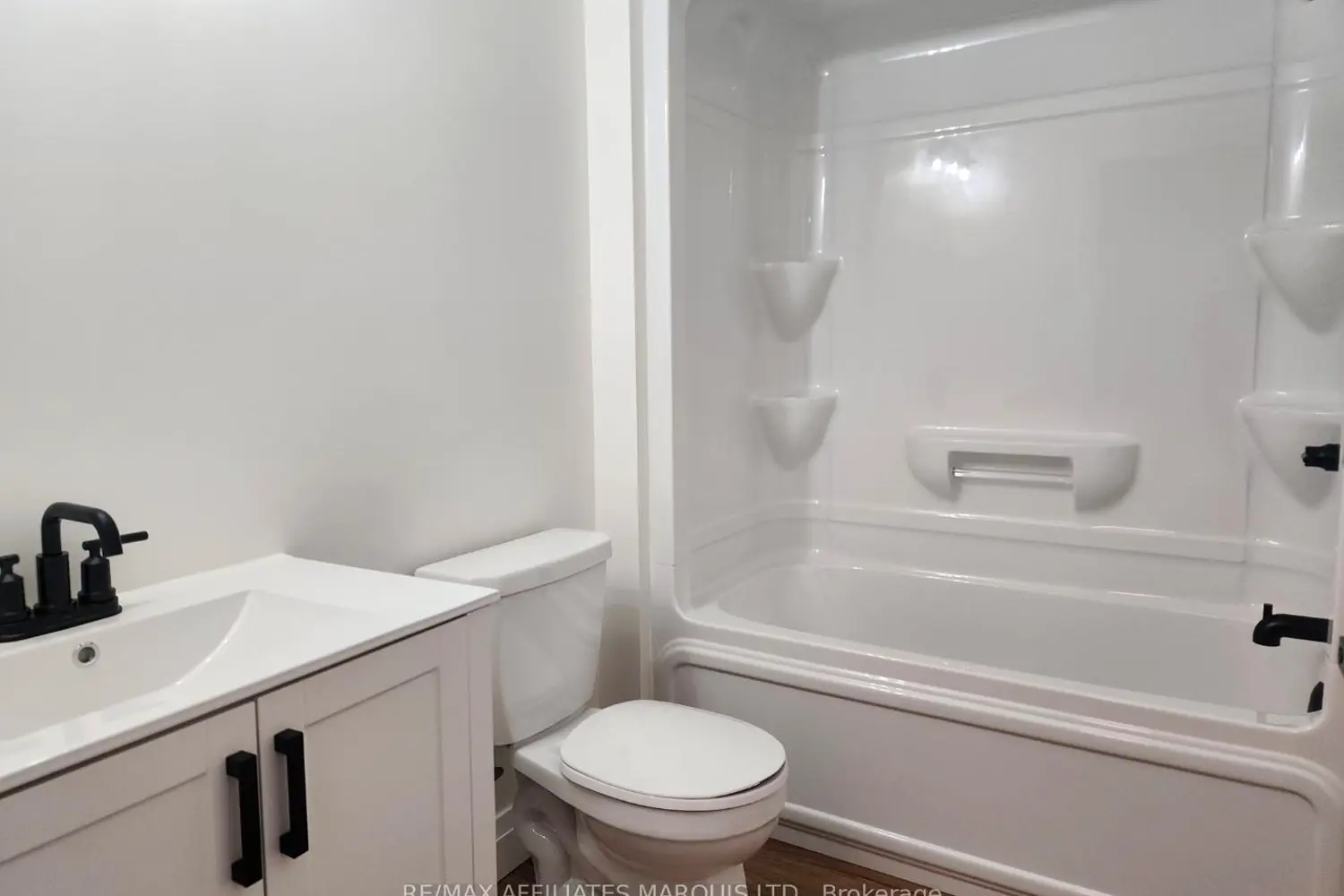 Additional image 14 of 2288 Crewson Crescent