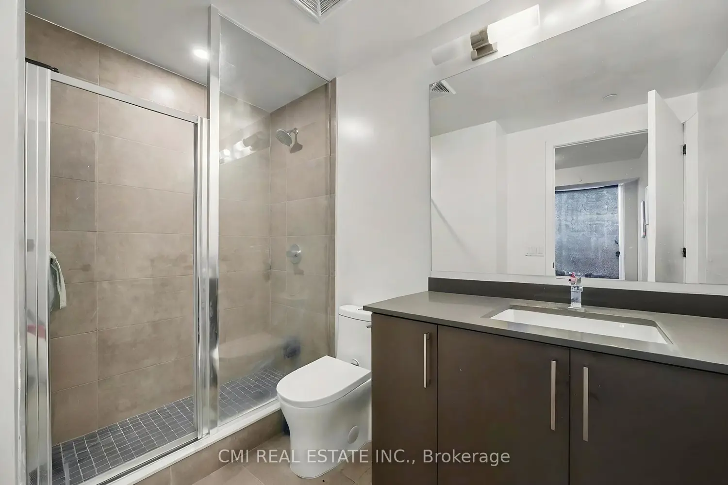 Additional image 15 of 2450 Old Bronte Road 242