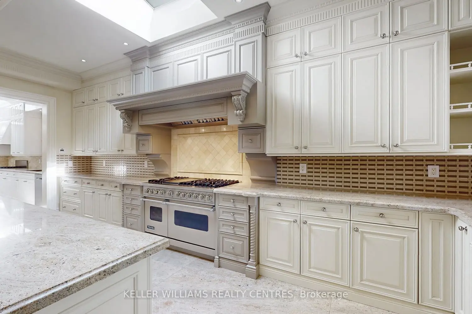 33 Maple Grove Avenue photo 5