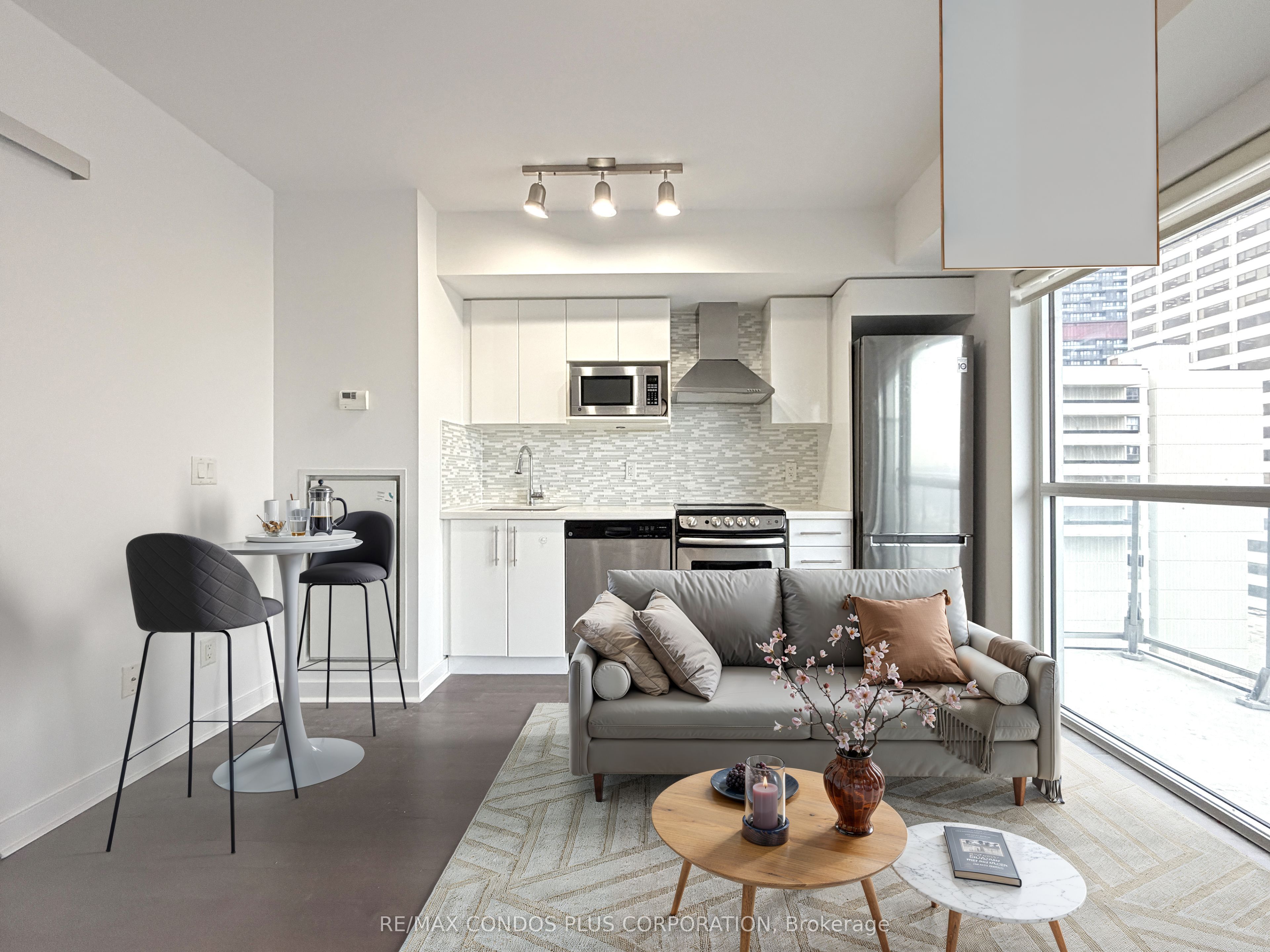 Additional image 2 of 1508-58 Orchard View Boulevard, Toronto, ON, M4R 0A2