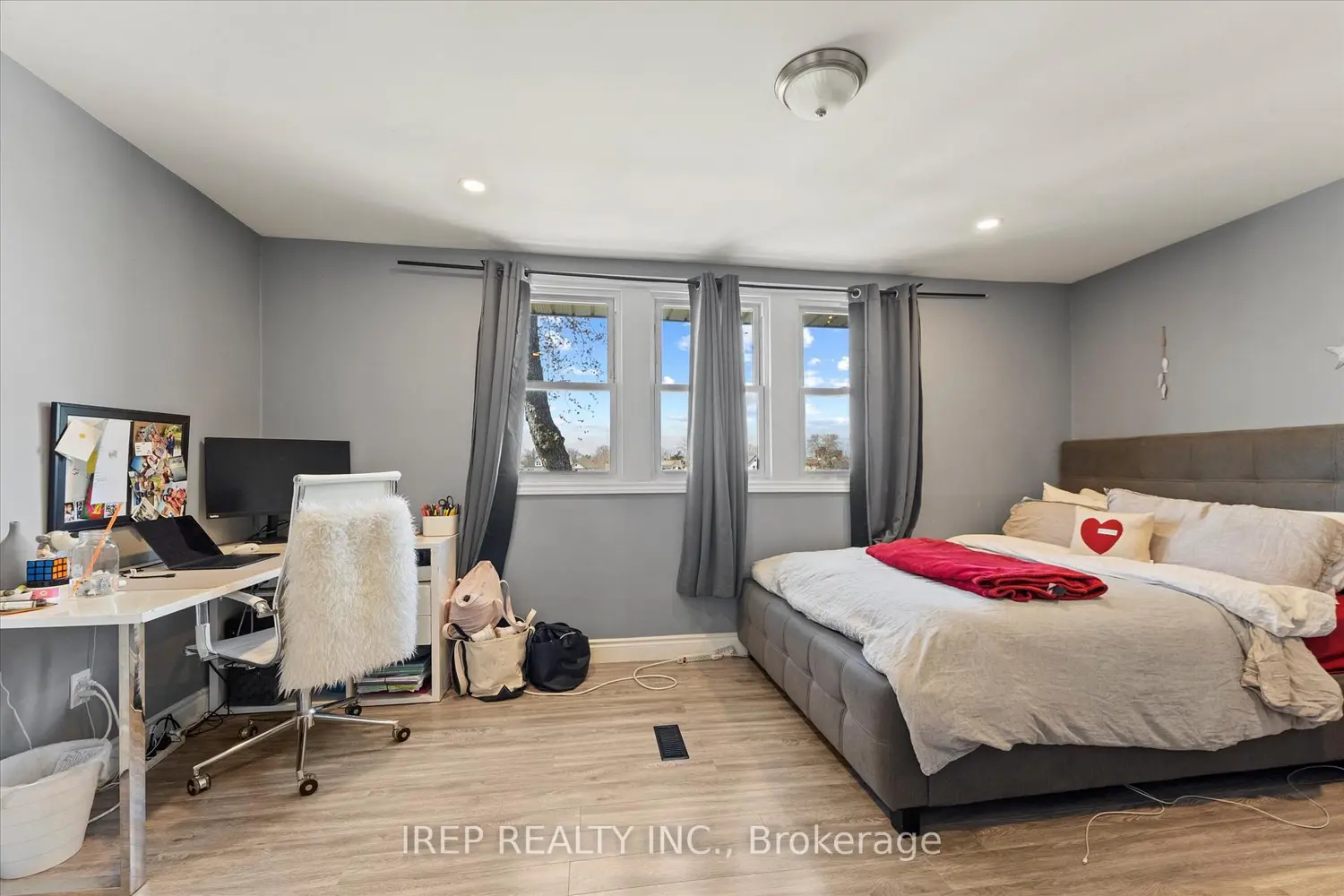 Additional image 13 of 394 Crawford Avenue