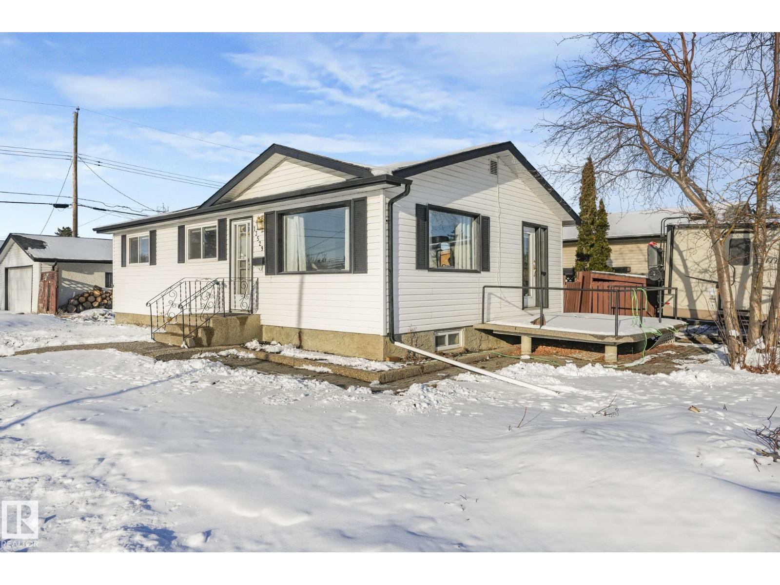 Additional image 3 of 13529 69 Street NW, Edmonton, AB, T5C0H7