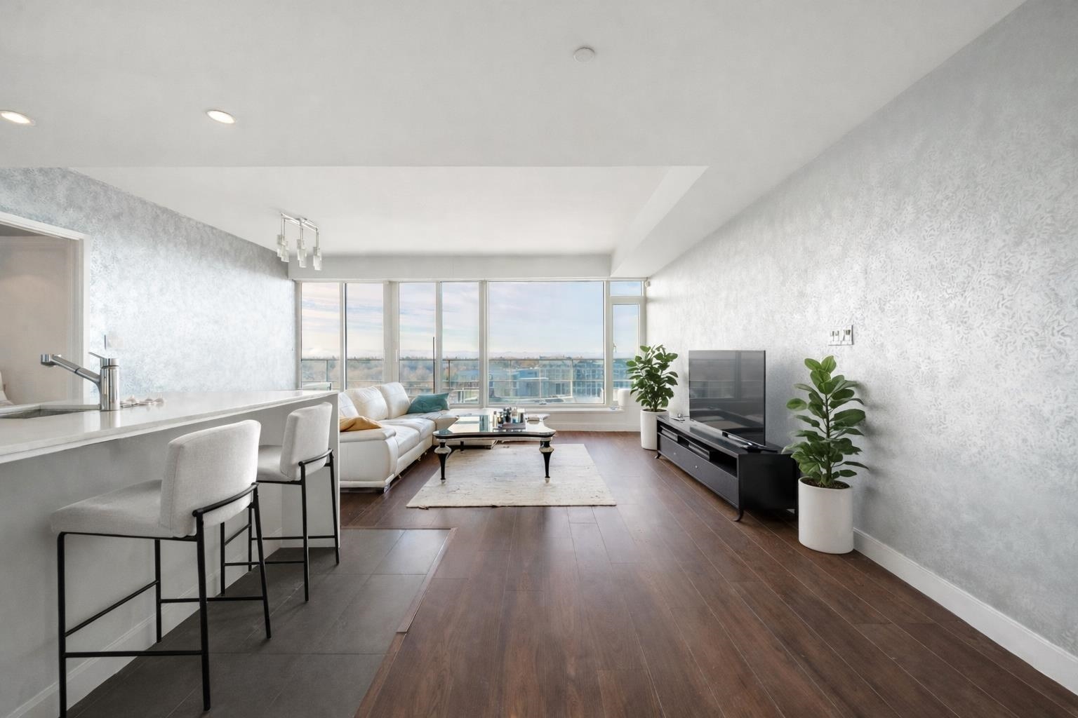 909-5177 Brighouse Way, Richmond, BC, V7C 0A7